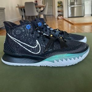Kyrie Low 4